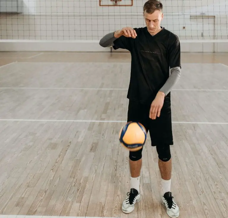 how-to-practice-volleyball-alone-without-a-wall-4-drills-volley-expert