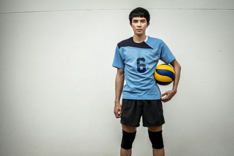 How to Practice Volleyball Alone? (5 Effective Drills) Volley Expert
